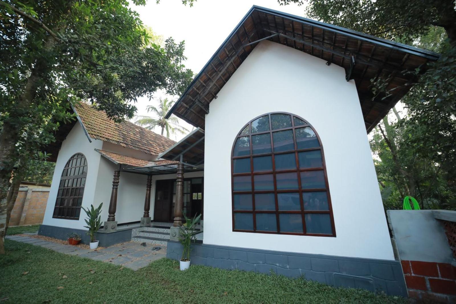 Munroe Plackal Heritage Mundrothuruth Экстерьер фото